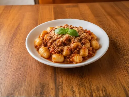 Ñoquis con salsa bolognesa